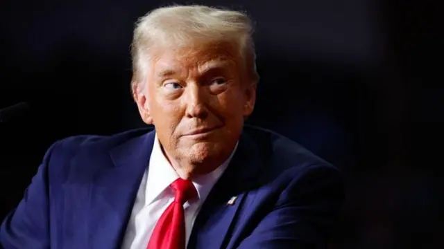 Donald Trump और Joe Gebbia